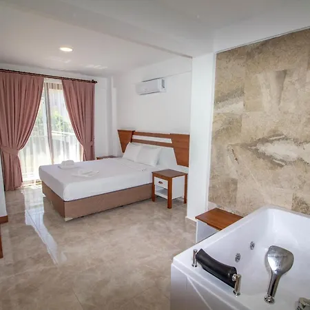 Zehra Φετιγιέ